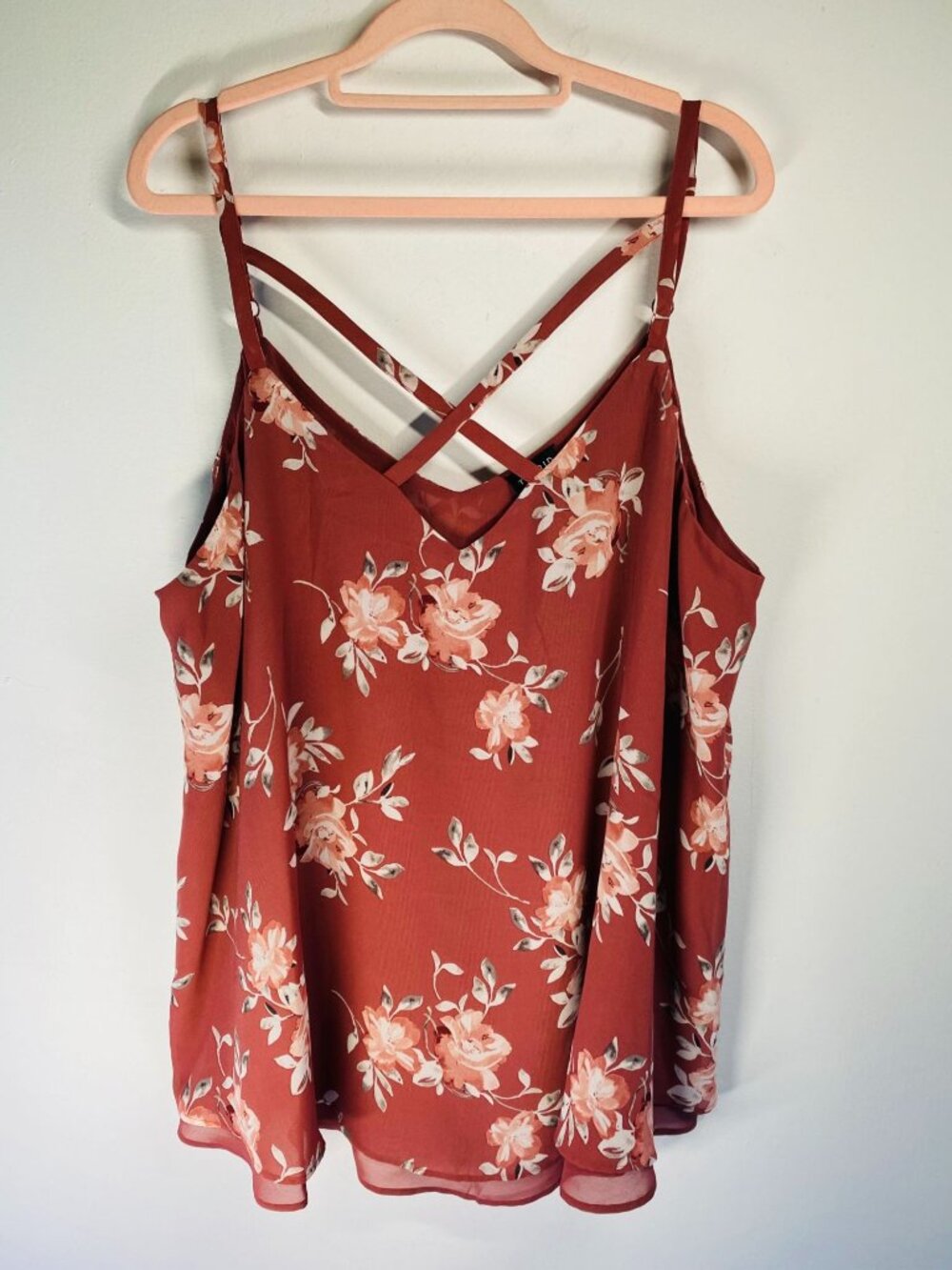 Torrid 2 Floral Crisscross Sleeveless Camisole Tank Top Size 2 Rose Pink White P
